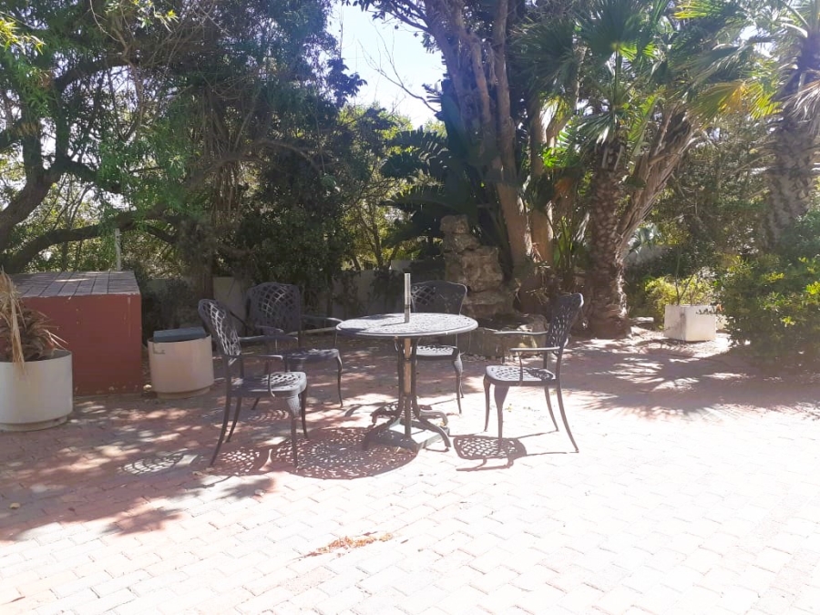 To Let 2 Bedroom Property for Rent in Country Club Western Cape